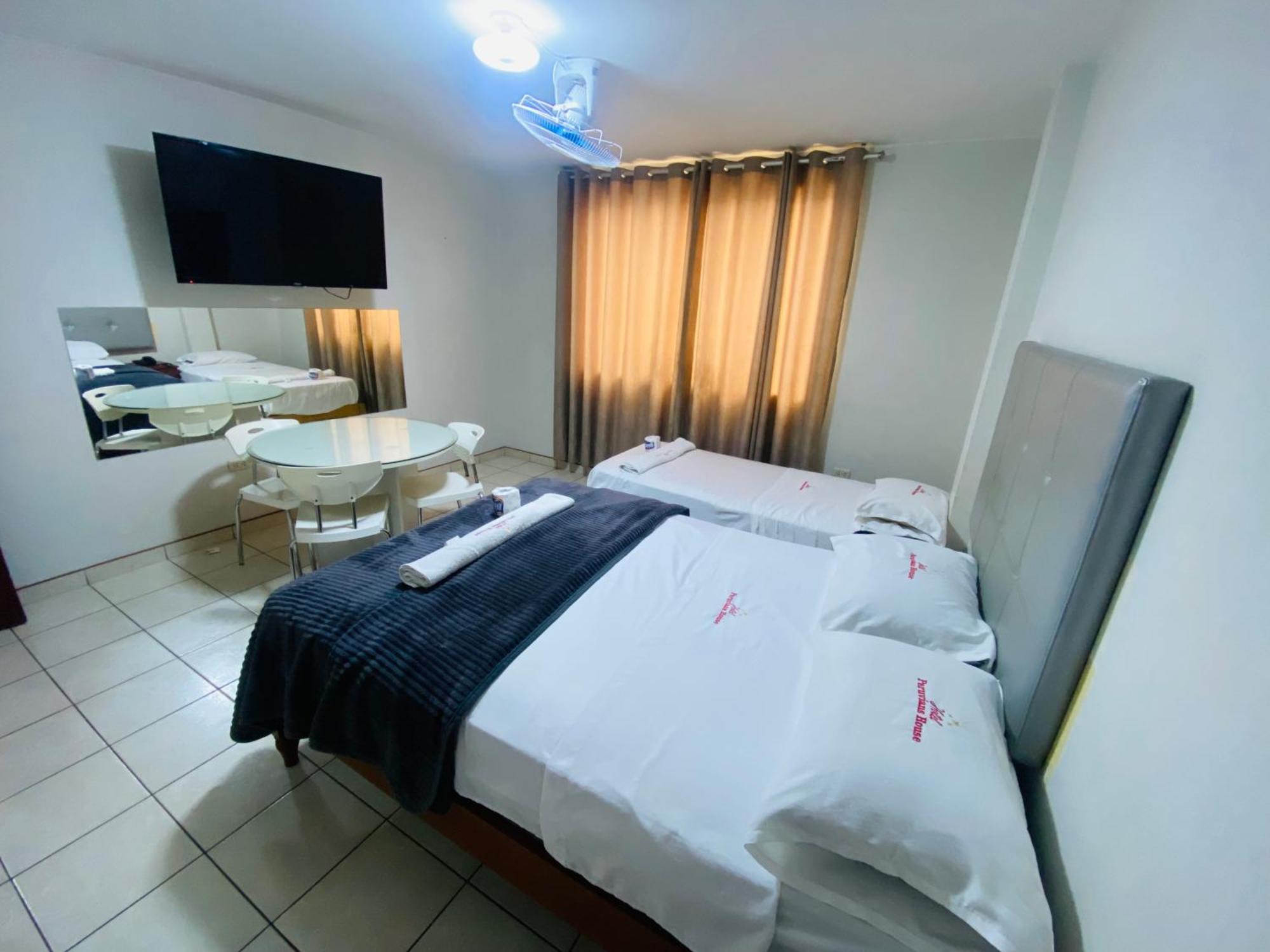 Hotel Peruvians House Callao エクステリア 写真